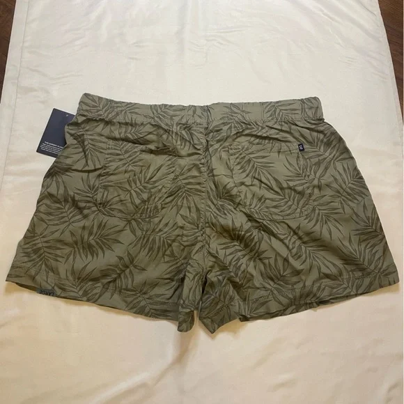 NWT Gap size large green pull on tencel shorts - Picture 3 of 13